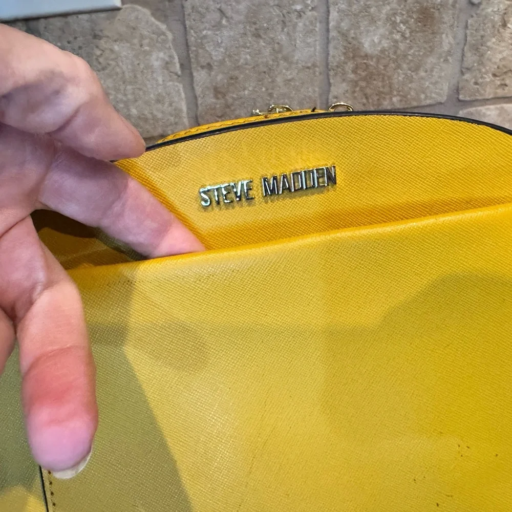 Steve Madden bright bold